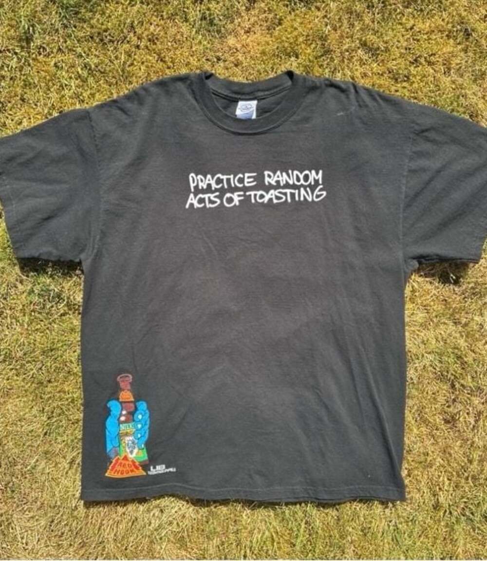 Vintage Red Hook Ale Brewery 'Practice Random Acts of Toasting' Graphic T-Shirt